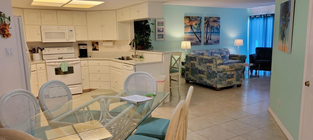 104 Dinning Area, Kitchen, Living Room