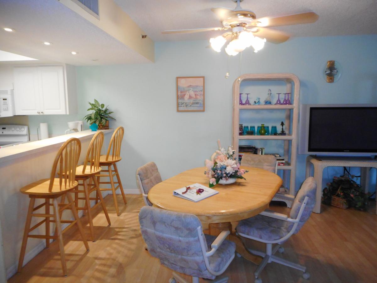 2502-dining-area-1