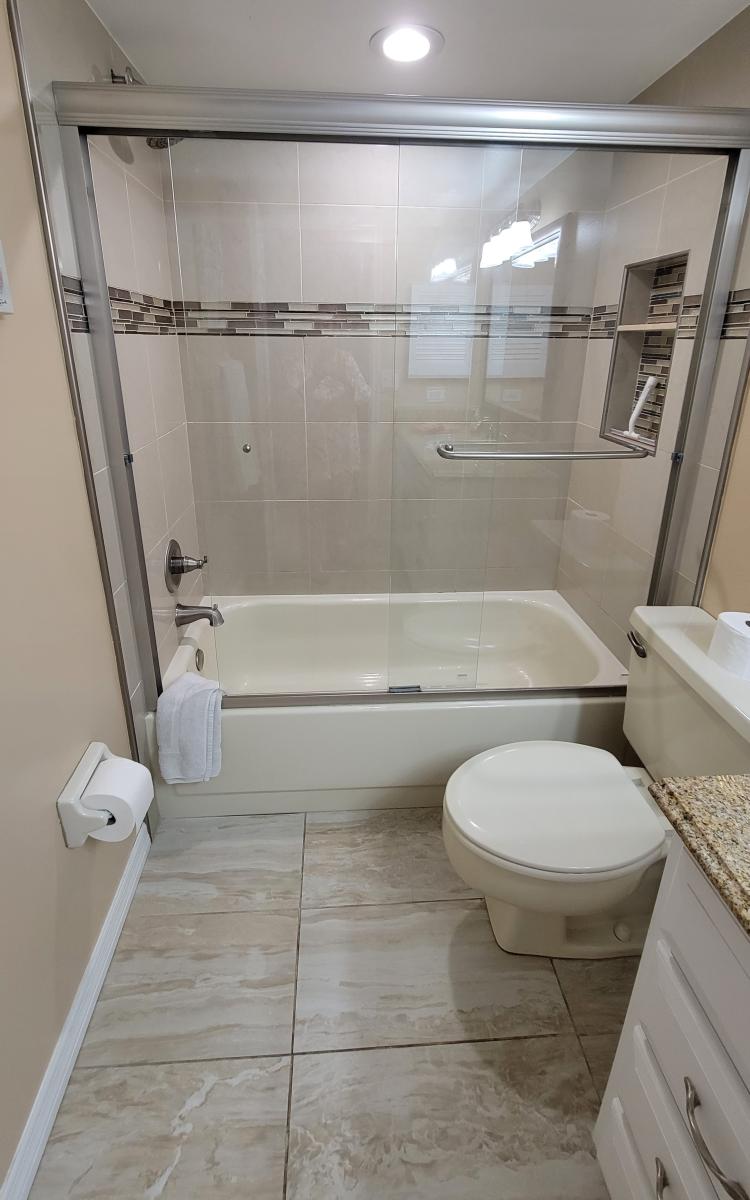3.-guest-bath-1