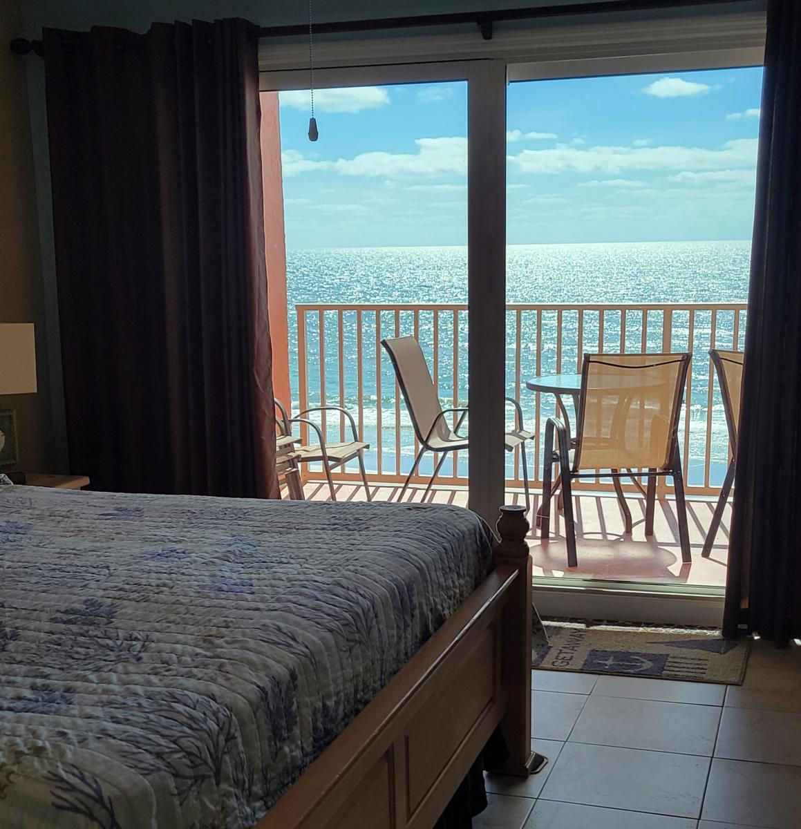 3.-mstr-bdrm-view