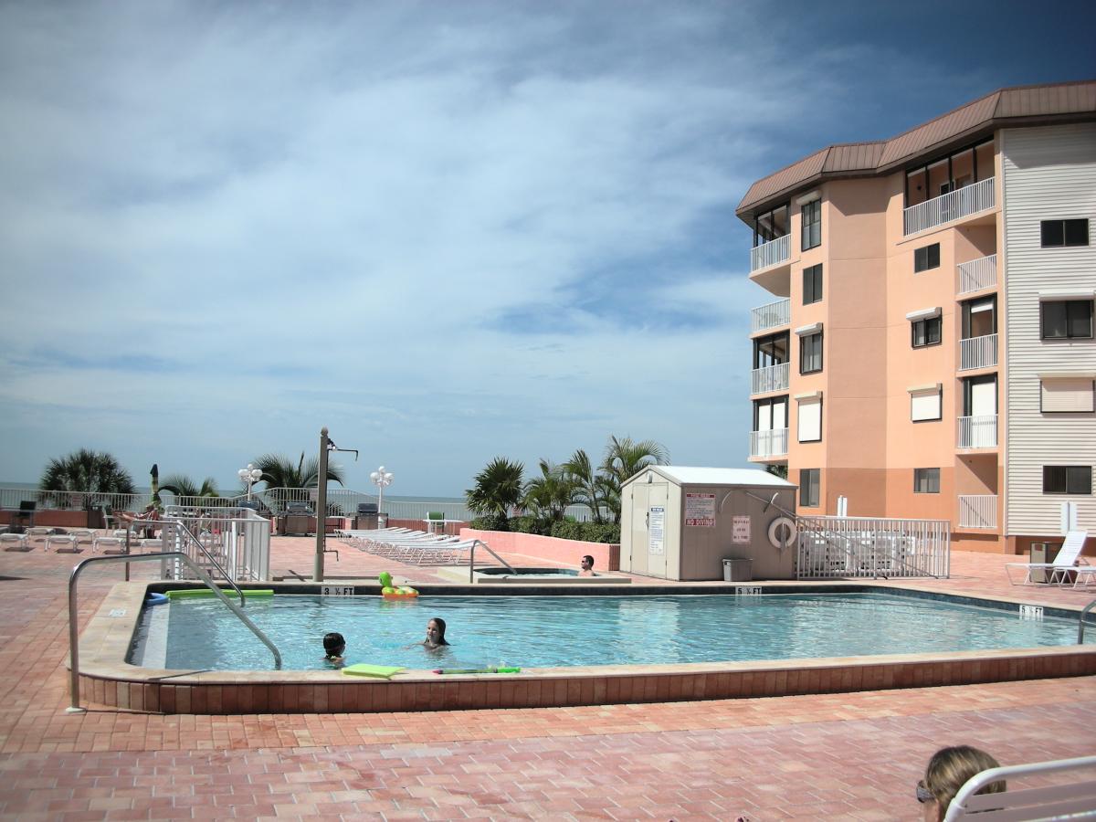 BC-pool-deck-1 (1)