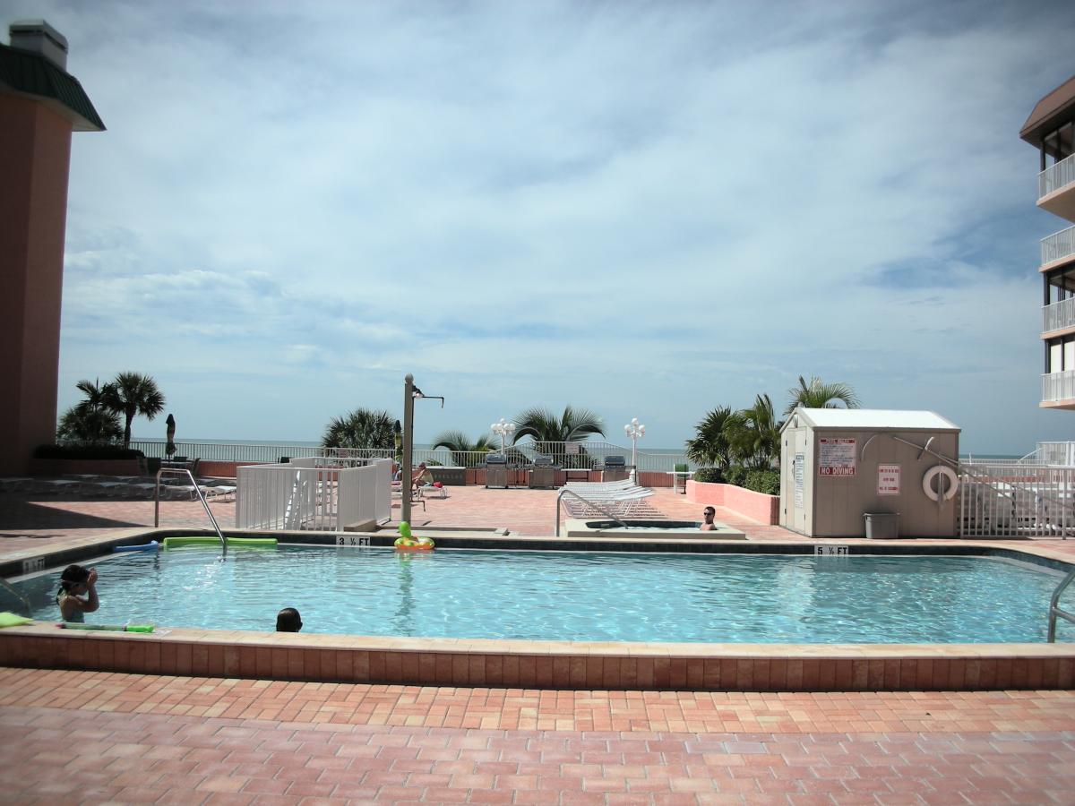 BC-pool-deck-5
