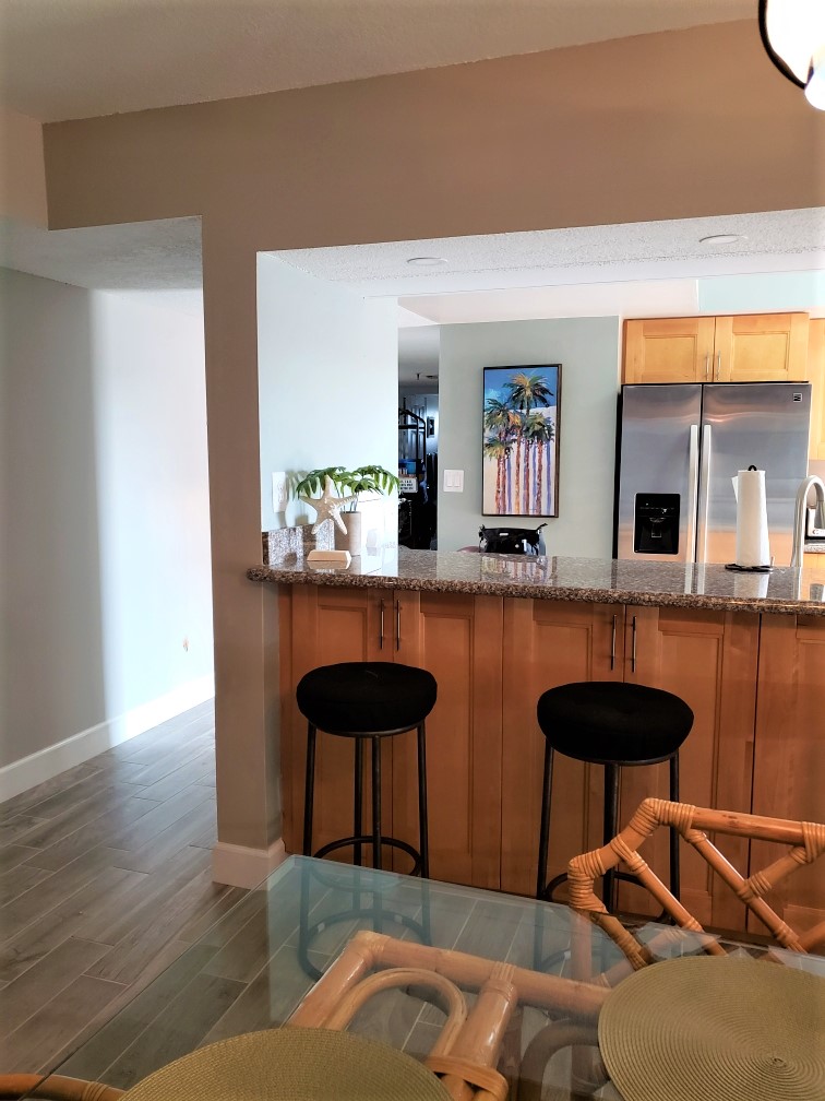 Dining-area-bar