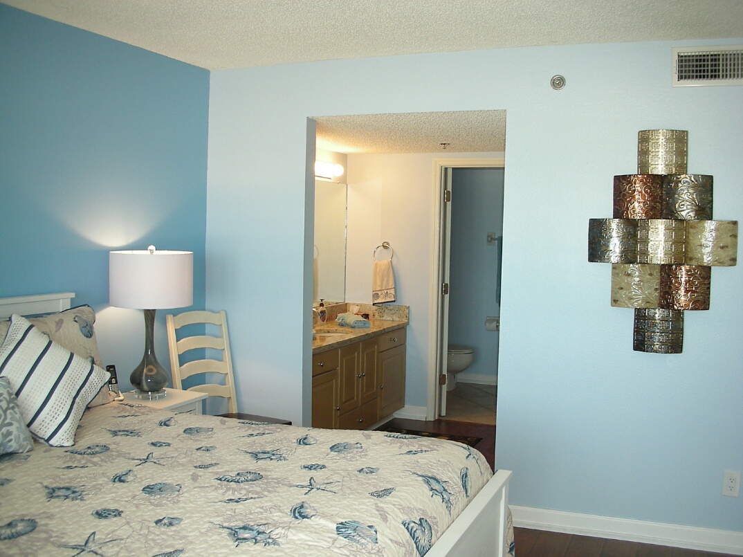 BP_107_Master_Bdrm_with_view_to_bathrm
