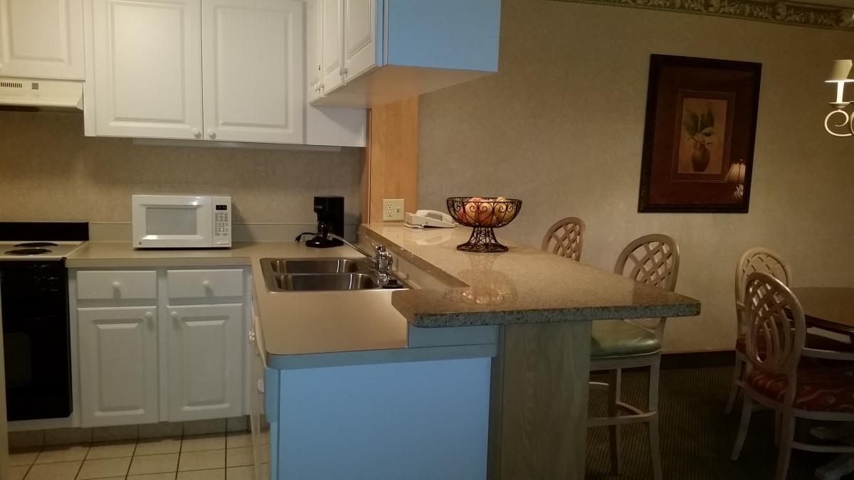 kitchen-and-bar-1