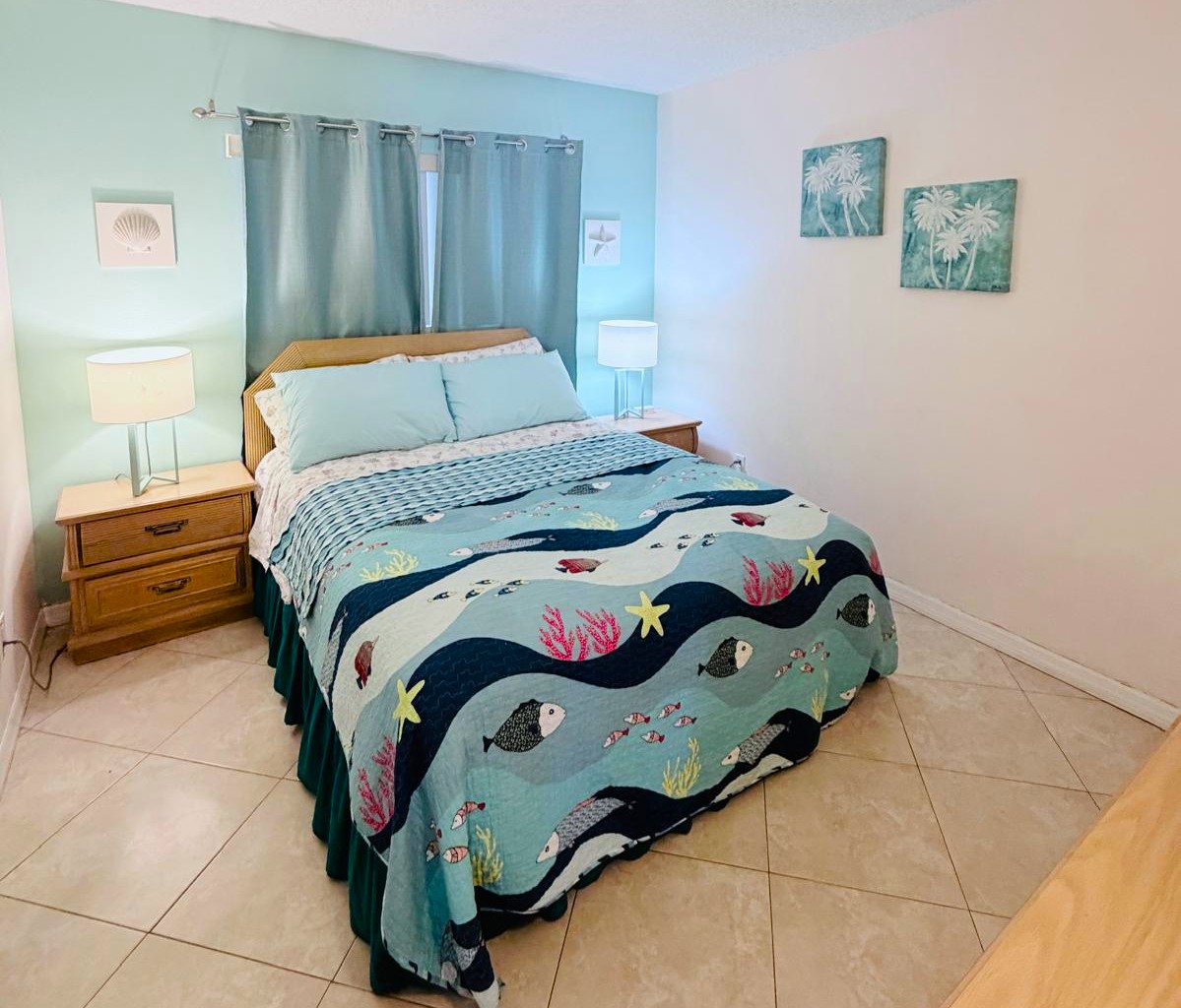2nd-bdrm-queen-1