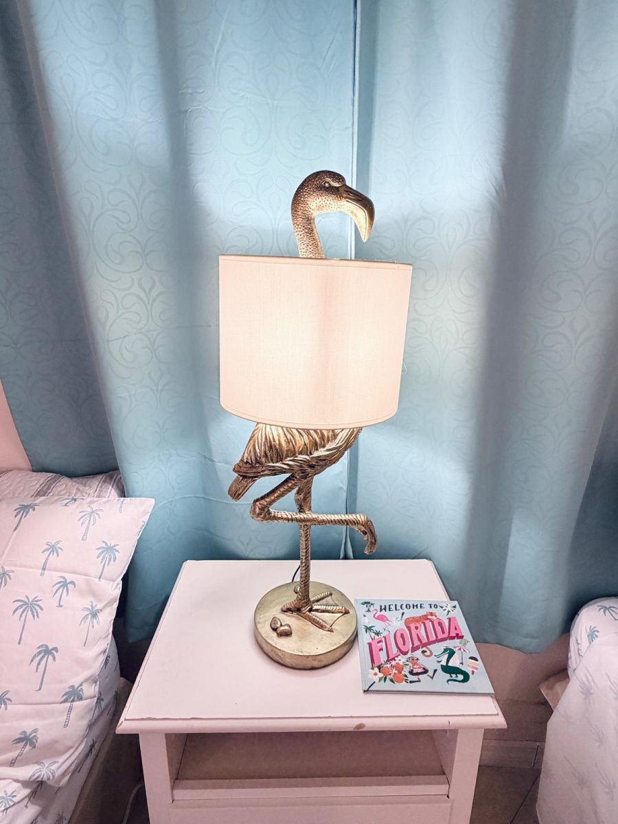 3RD-BDRM-LAMP