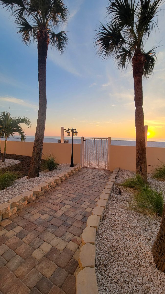 GATE-TO-BEACH-2
