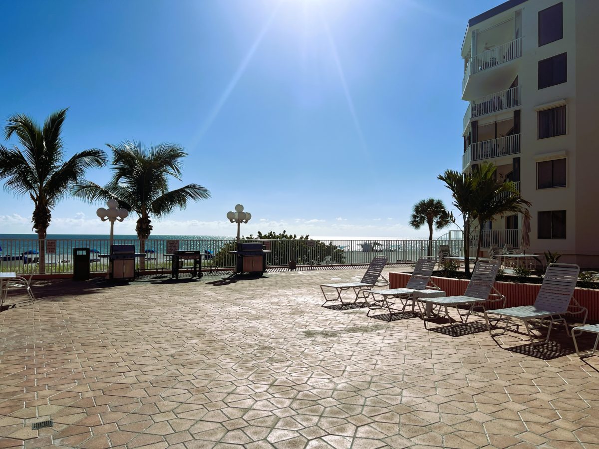 POOL-DECK-TO-WATER-BP